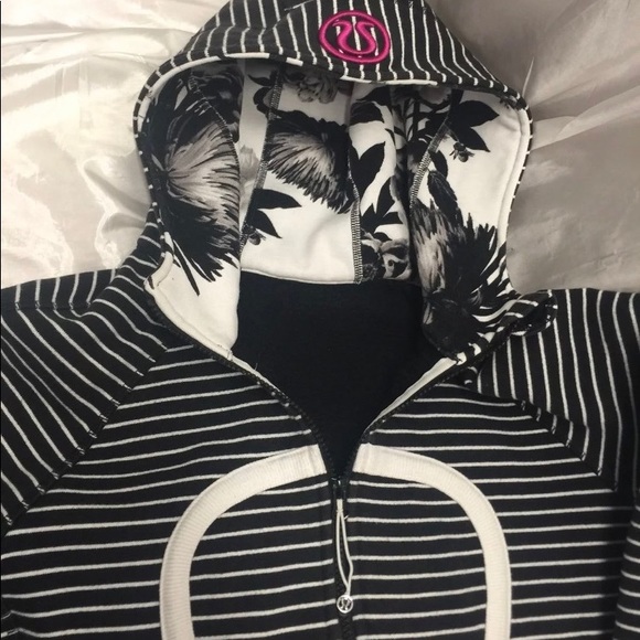 lululemon athletica Jackets & Blazers - Stripe Lululemon Scuba Hoodie